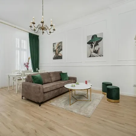 شقة Jednosci Narodowej Stylowy Apartament By Renters