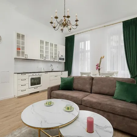 Jednosci Narodowej Stylowy Apartament By Renters